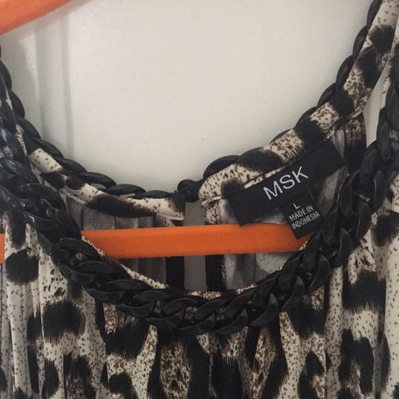 Dress - Picture 2 of 4